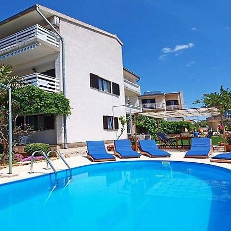 Apartments Zadro ตรีบูนย์ ภายนอก รูปภาพ